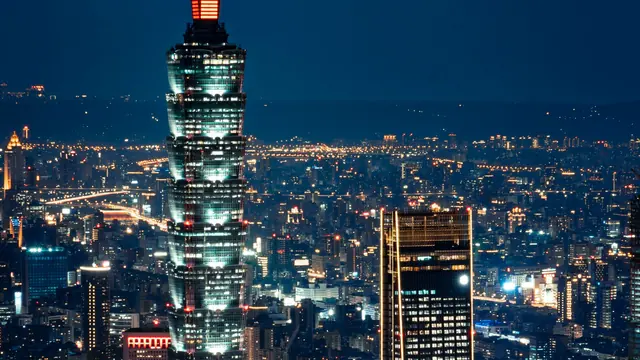 台北101与台北市区夜景