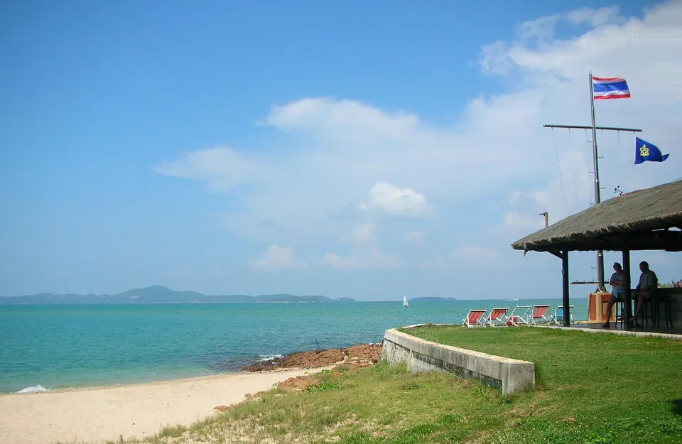 Koh Larn (Coral Island)