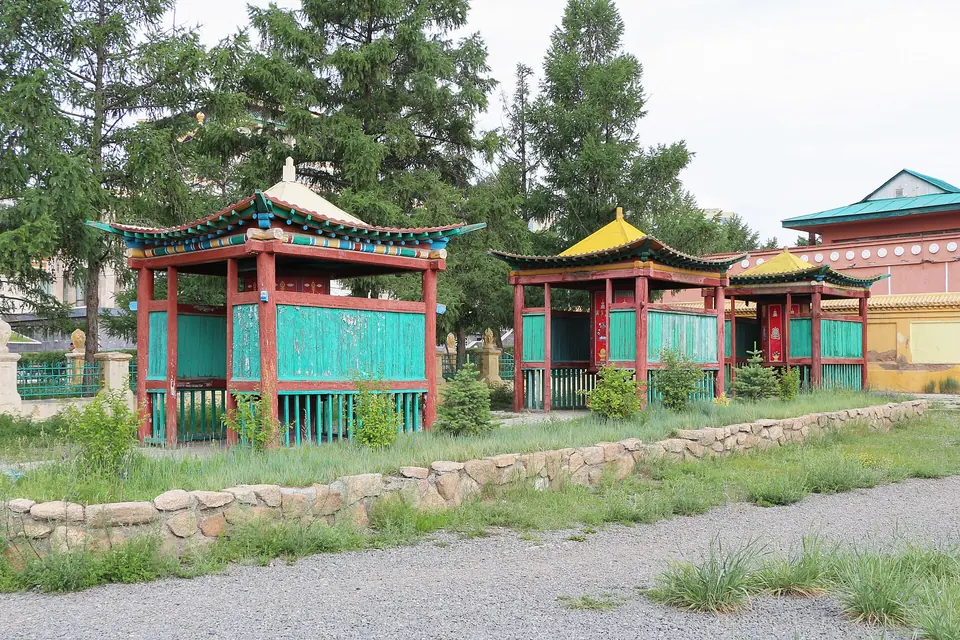 Gandantegchinlen Monastery